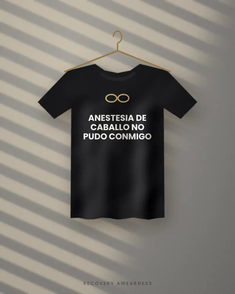 Anestesia De Caballo No Pudo Conmigo — black tee