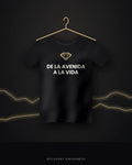 De La Avenida A La Vida — black tee