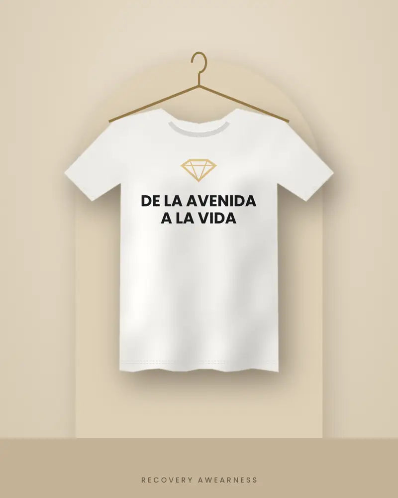 De La Avenida A La Vida — white tee
